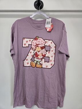 New. Strawberry Shortcake 79 Graphic Tee T Shirt Size LARGE